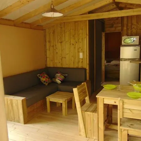 Sur Pilotis Avec Terrasse Et Cuisine Equipee - Api-1-52-1492 Avrillé
